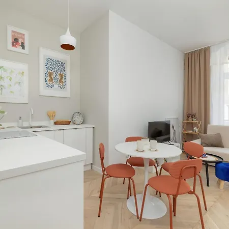 Daire Bright In The Centre Of Opolska By Renters *