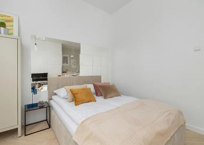 Apartment Bright In The Centre Of Opolska By Renters *