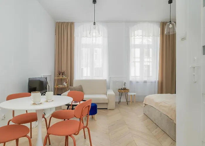 Bright In The Centre Of Opolska By Renters *