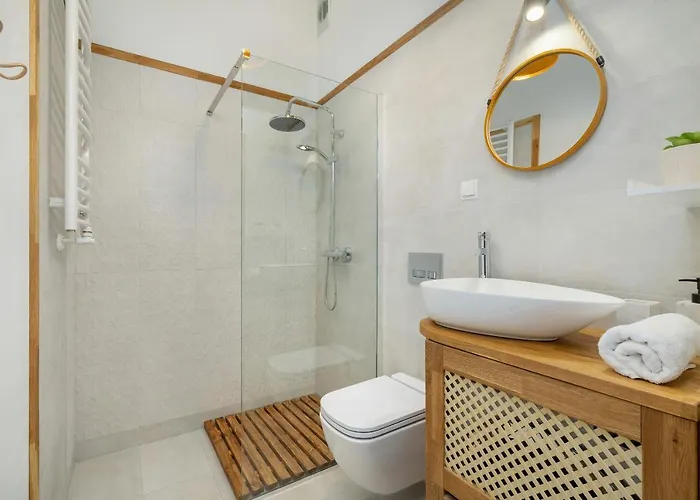 Apartment Bright In The Centre Of Opolska By Renters